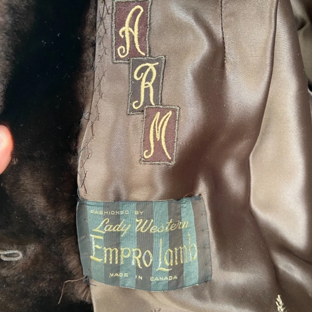 Fur jacket - Picture 2 of 6